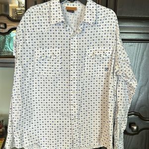 Men’s Ariat long sleeved snap shirt